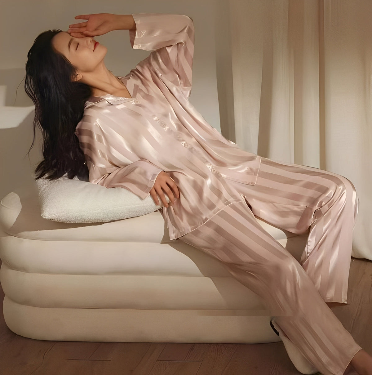 Adélaïde - Ensemble de pyjama en satin avec dentelle pour femme