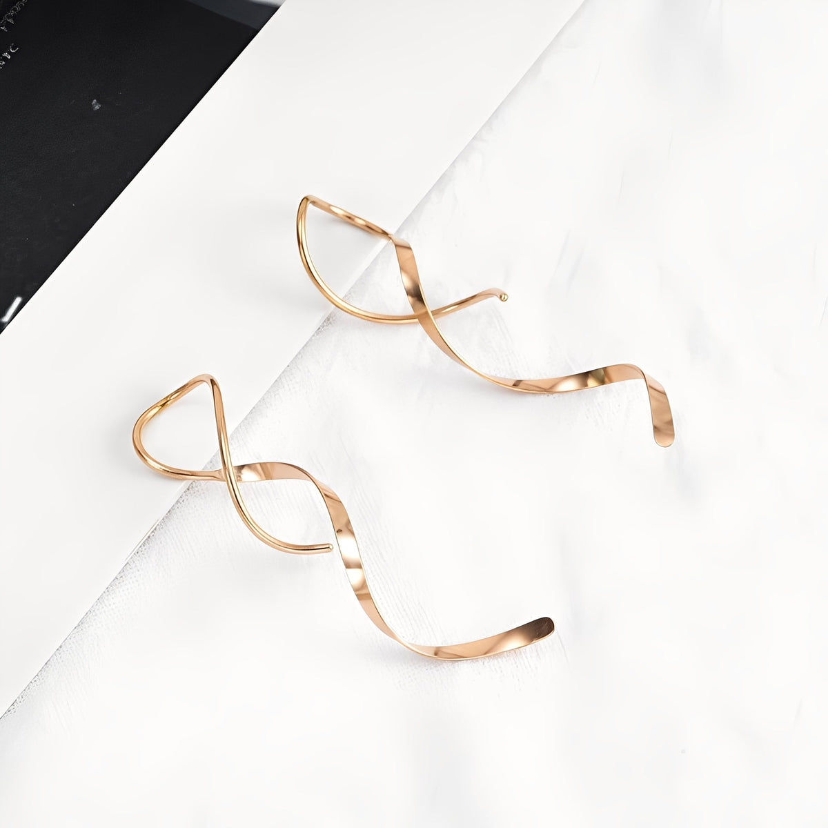 Mel – Boucles d'oreilles spirales en or