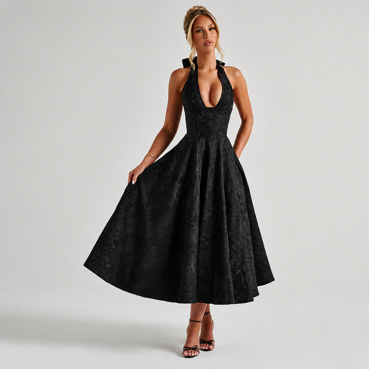 Dahlia - Élégante robe à col V et dos nu sans manches