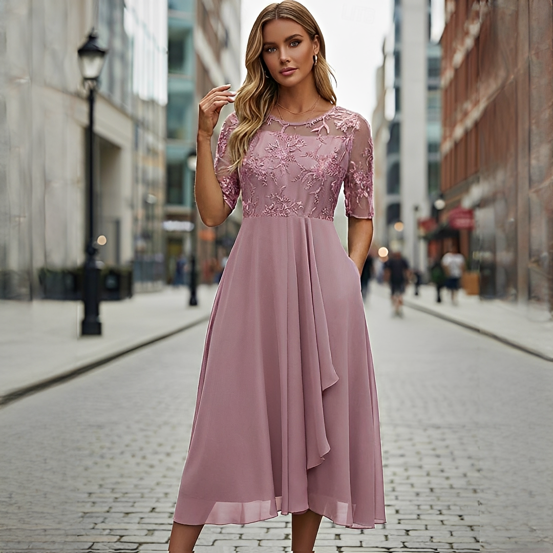Victoria - Robe Élégante en Dentelle Creuse