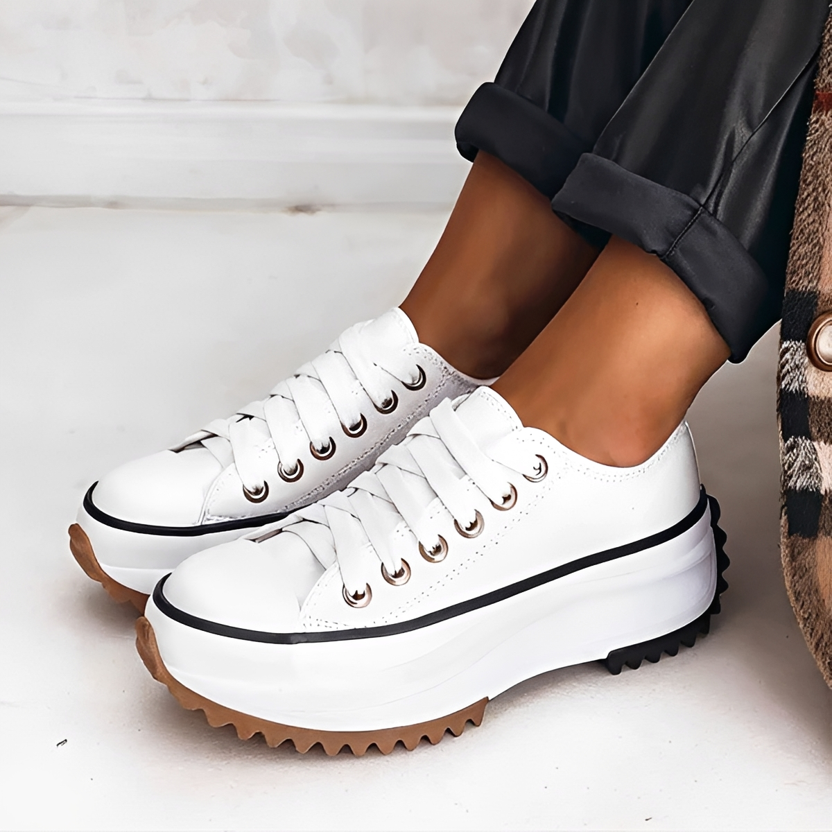 Caitlin - Chaussures Basses Premium