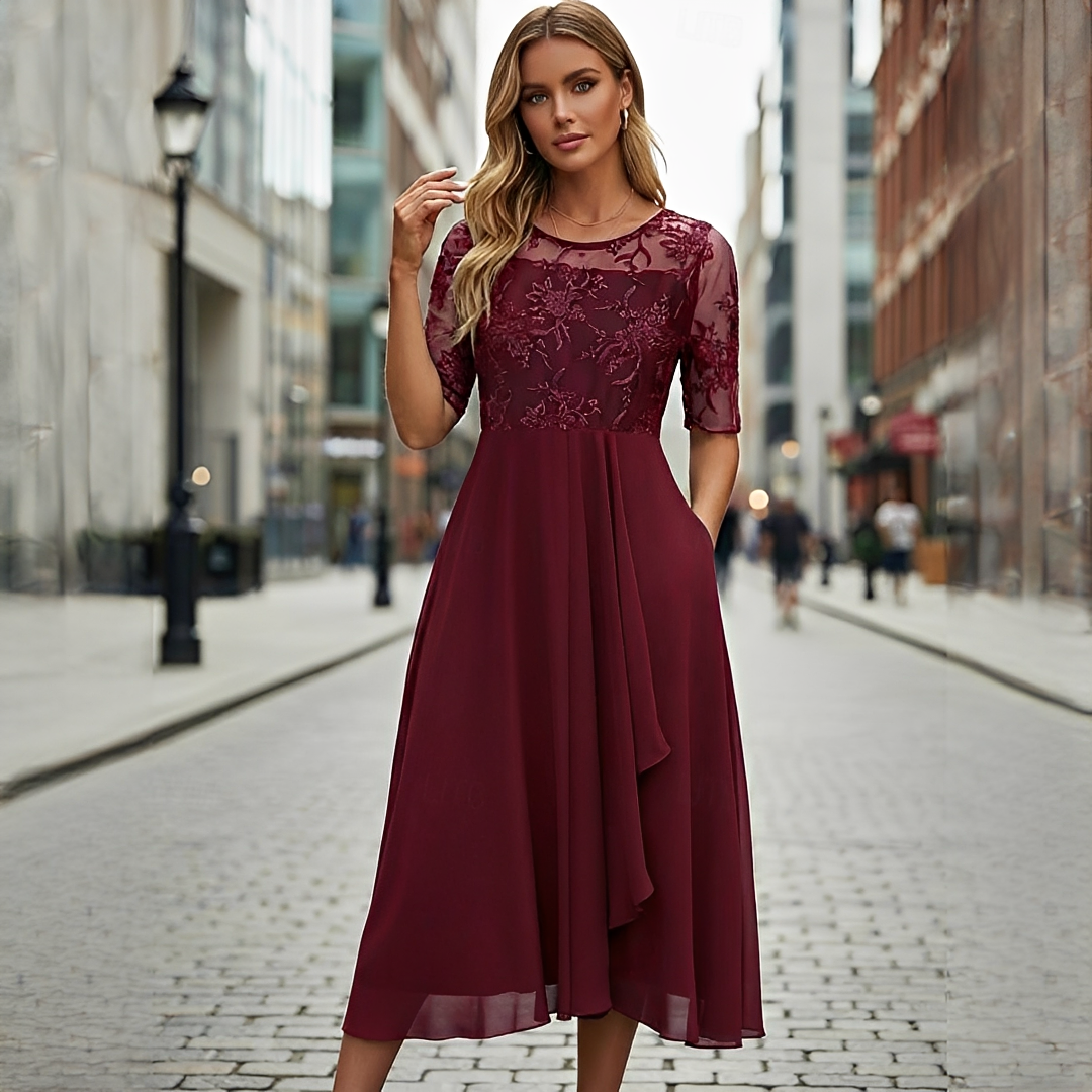 Victoria - Robe Élégante en Dentelle Creuse