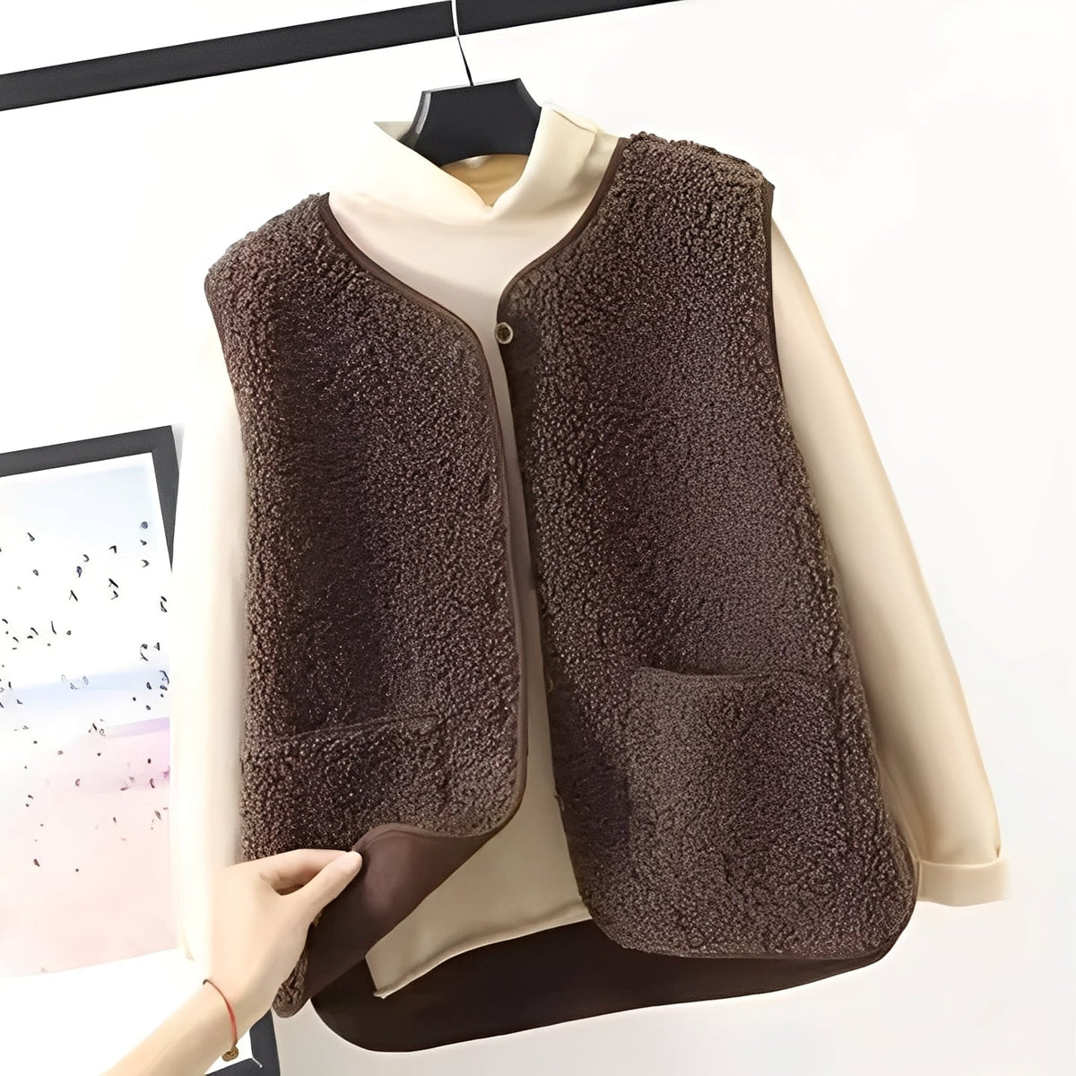 Nellie - Élégant gilet en peluche de laine d'agneau pour femmes