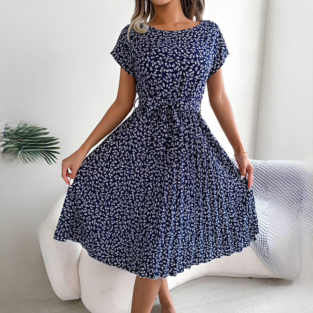 Lyka - Robe estivale chic à manches courtes pour femme