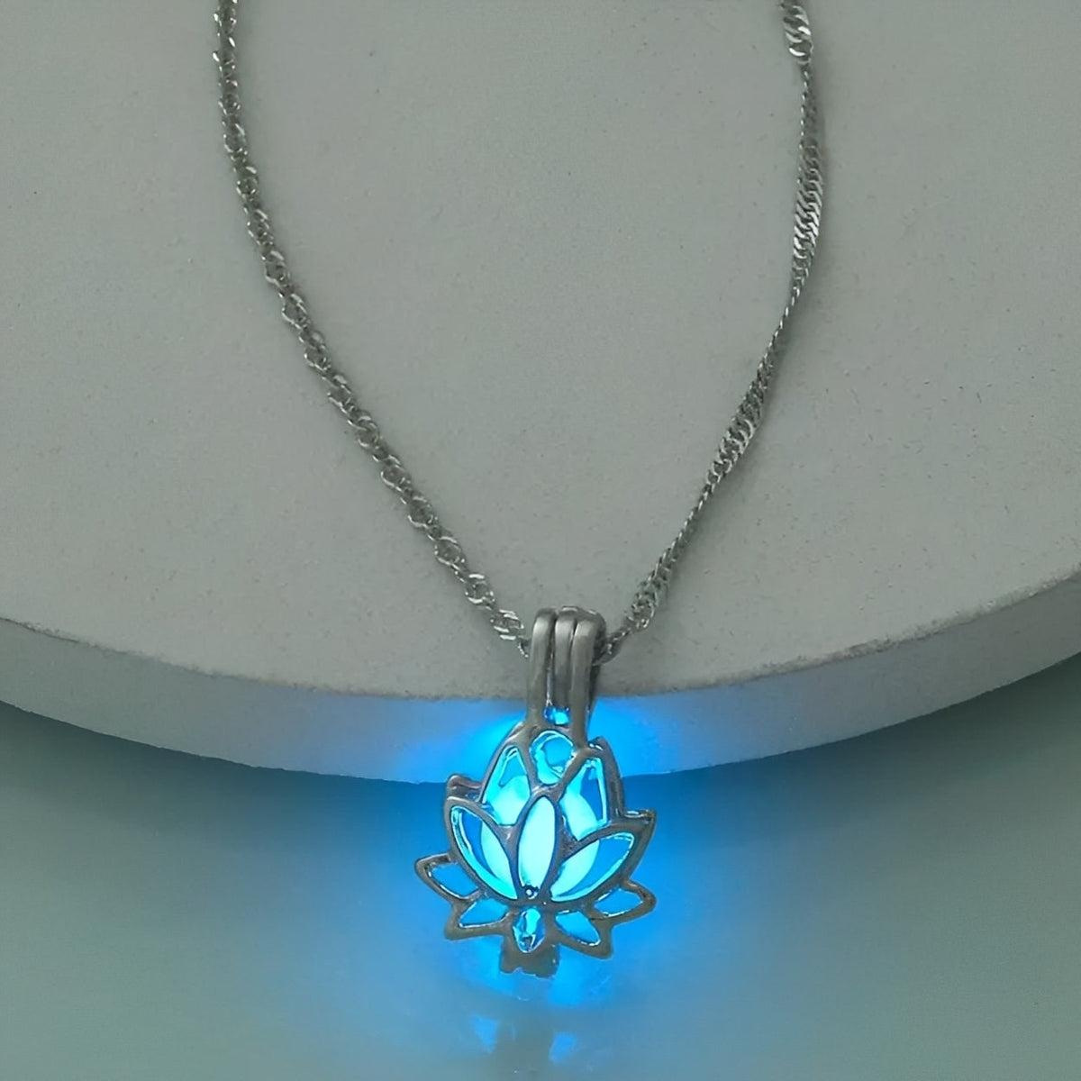Mathina – fleur de lotus brillante