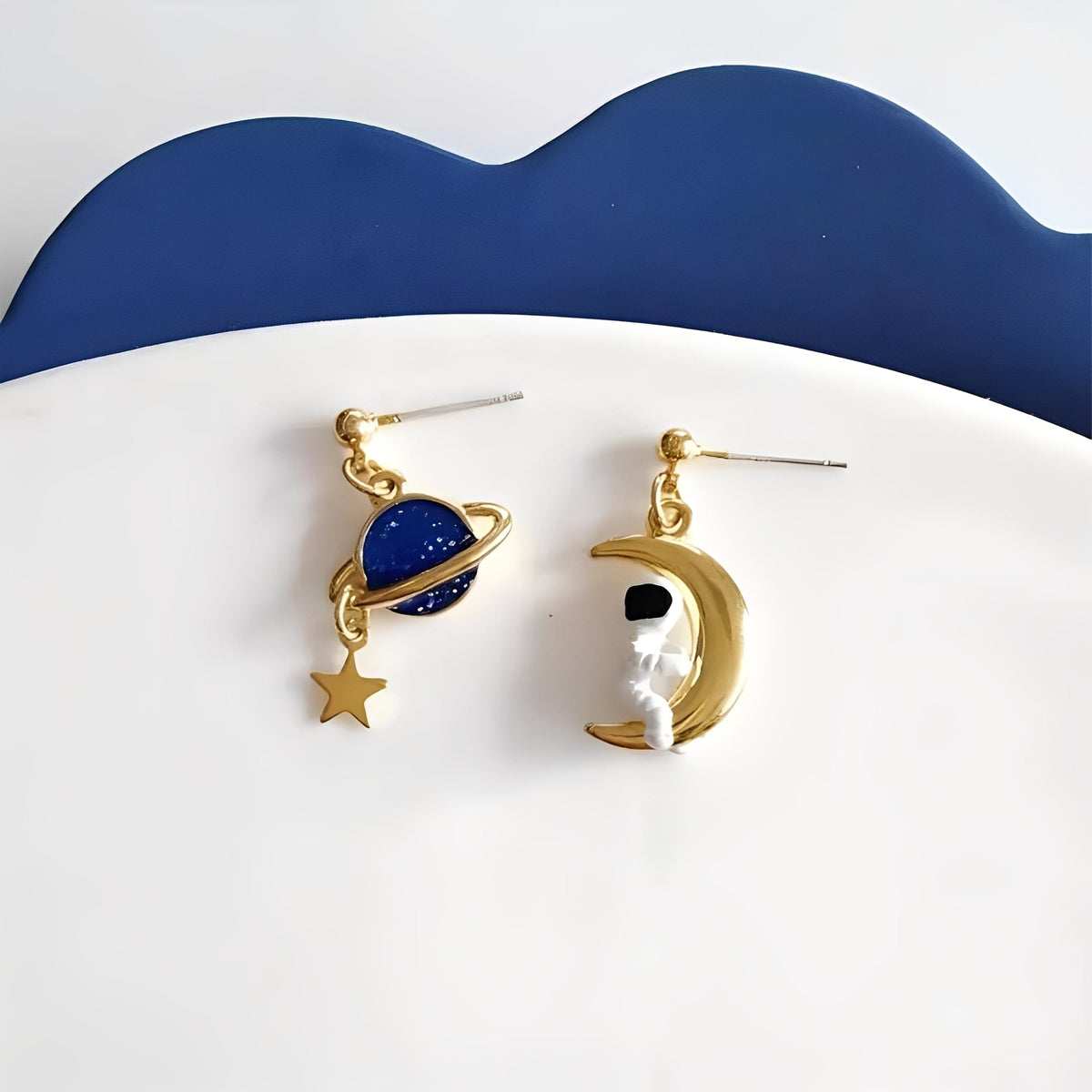 Luna – Boucles d'oreilles d'astronaute et planète