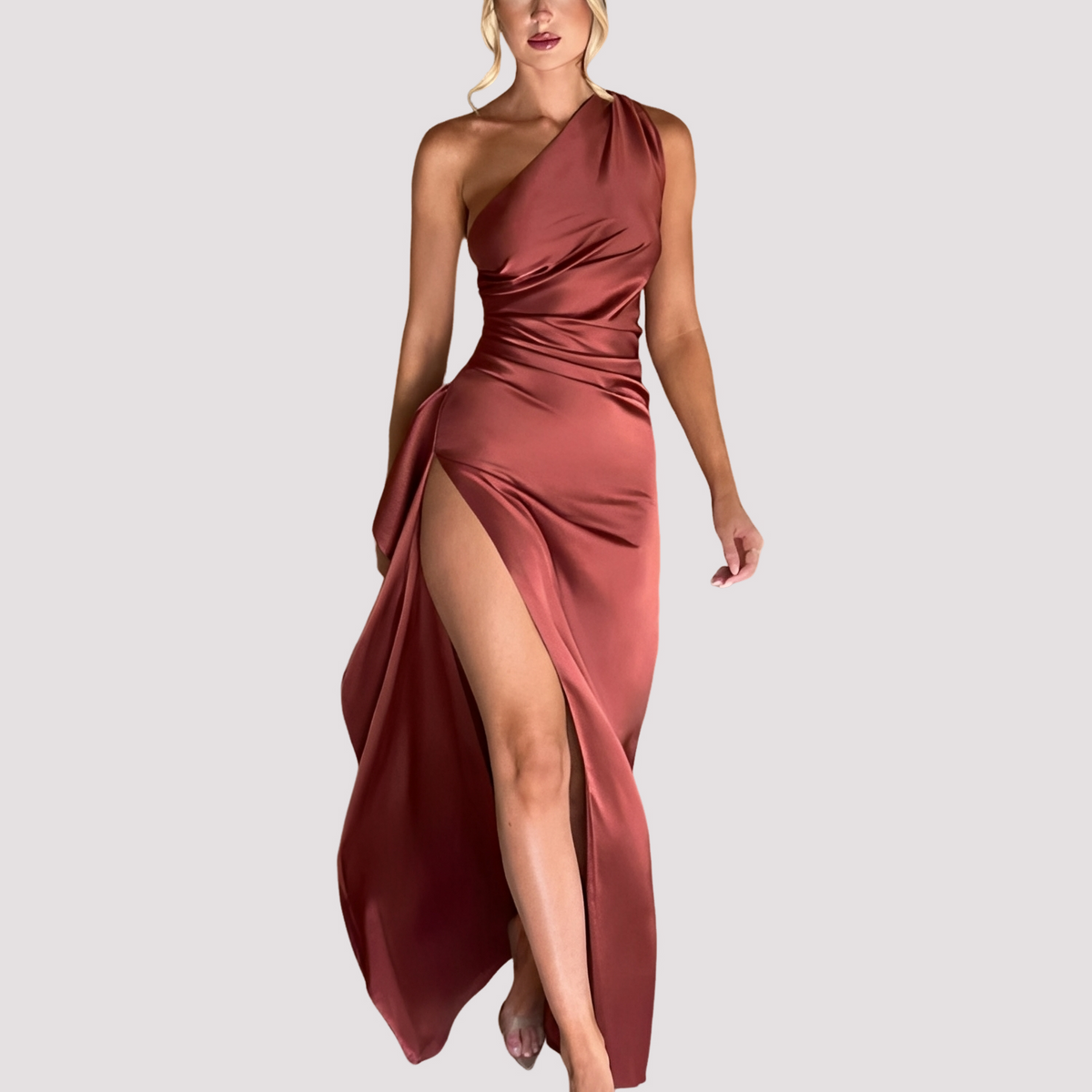 Claudia - Robe asymétrique chic avec fente pour femmes