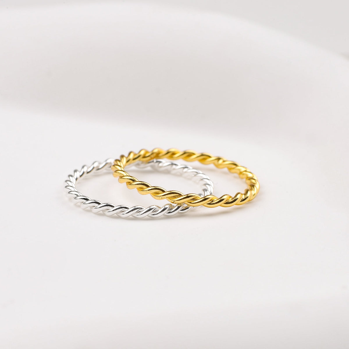 Manon – Bague tressée empilable