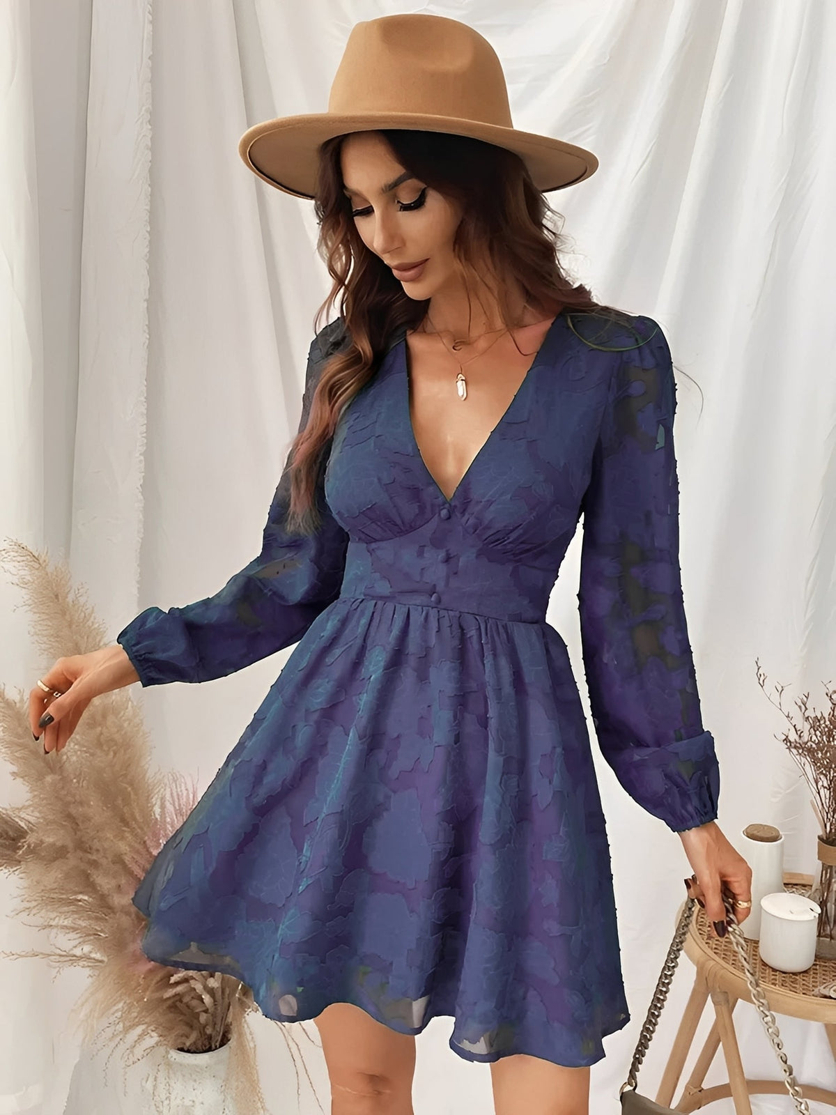 Thea - Robe mini chic en ligne A pour femmes