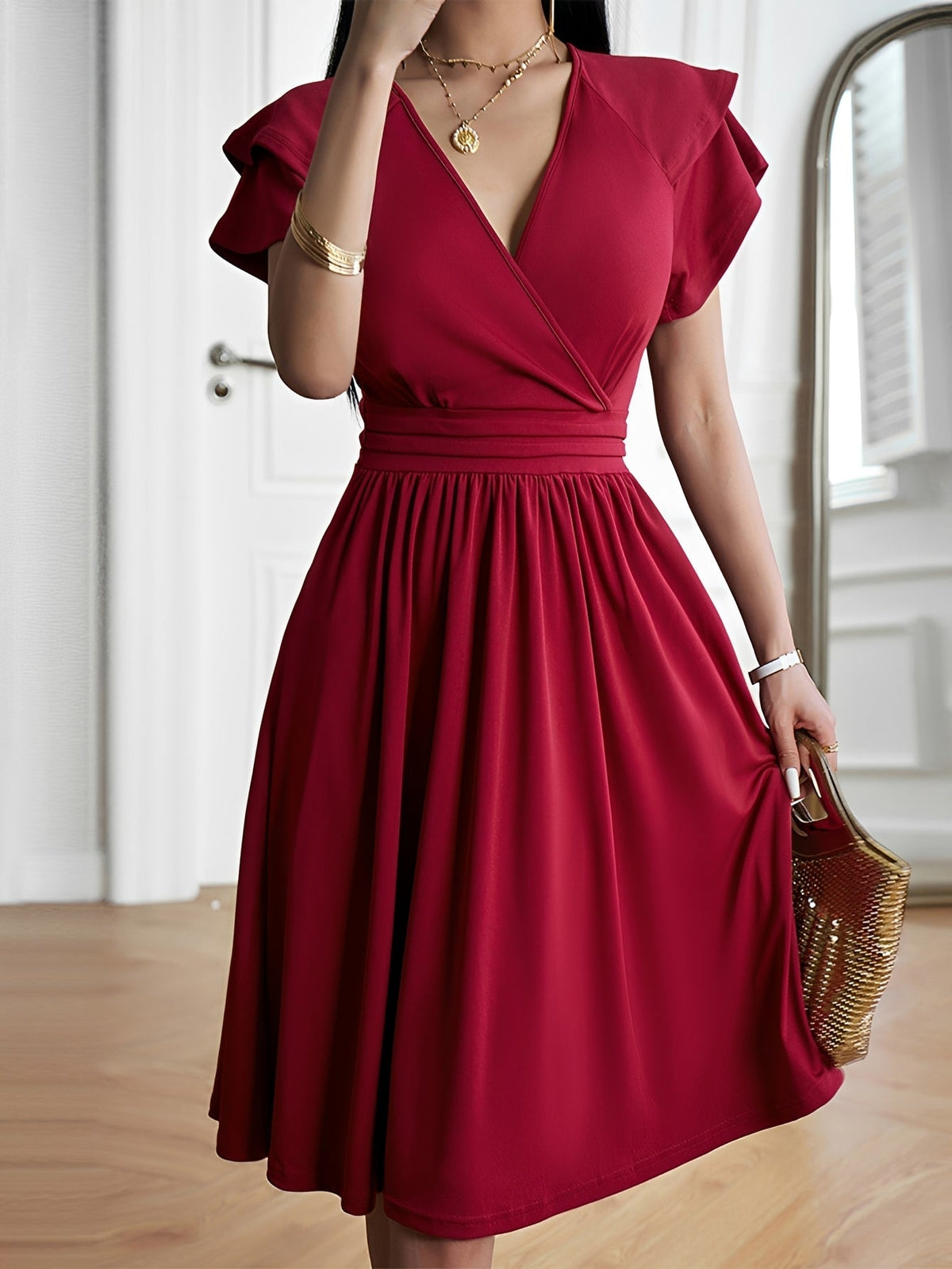 Laura - Robe chic avec décolleté en V pour femmes