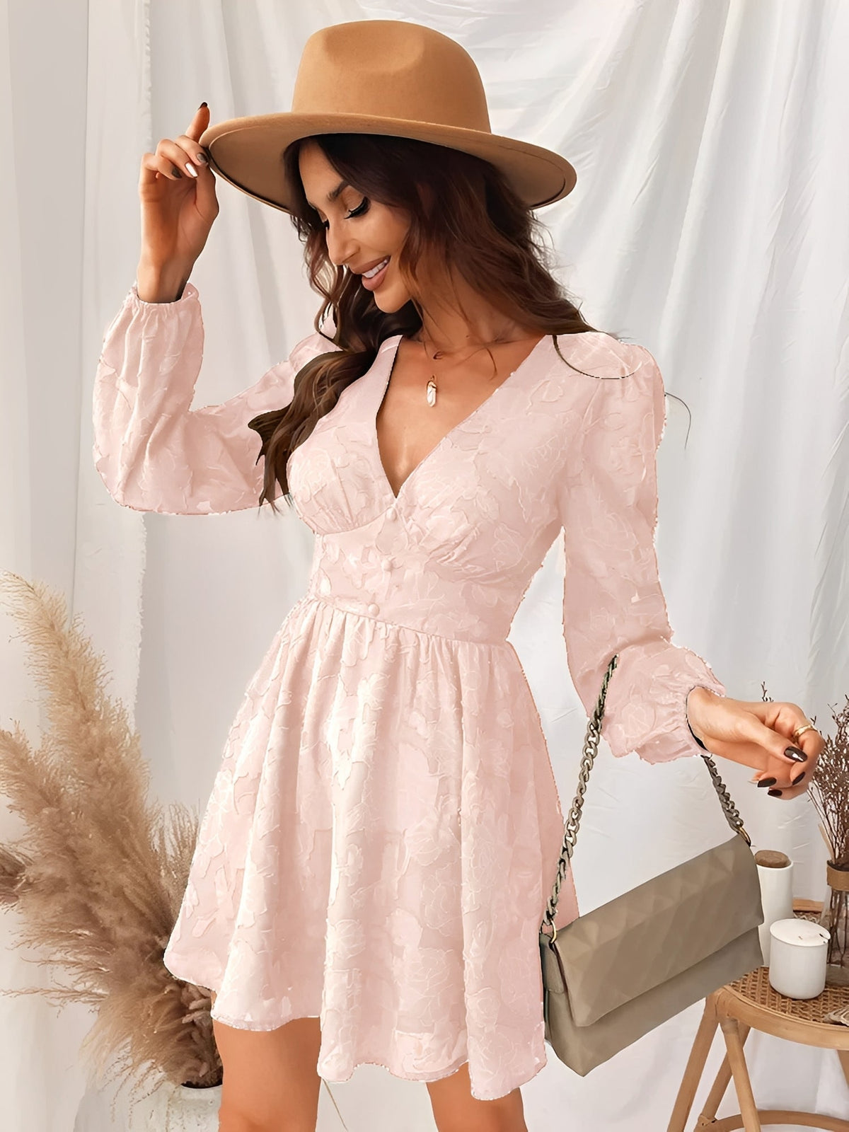 Thea - Robe mini chic en ligne A pour femmes