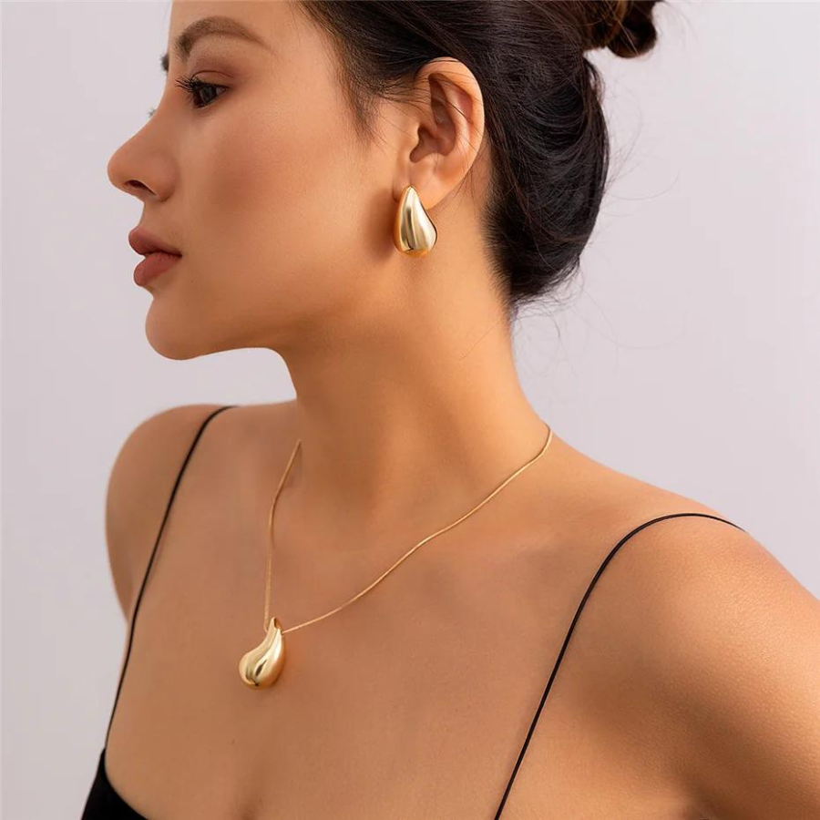 Collier de gouttes d'eau de grande taille - Collier doré avec pendentif de goutte d'eau