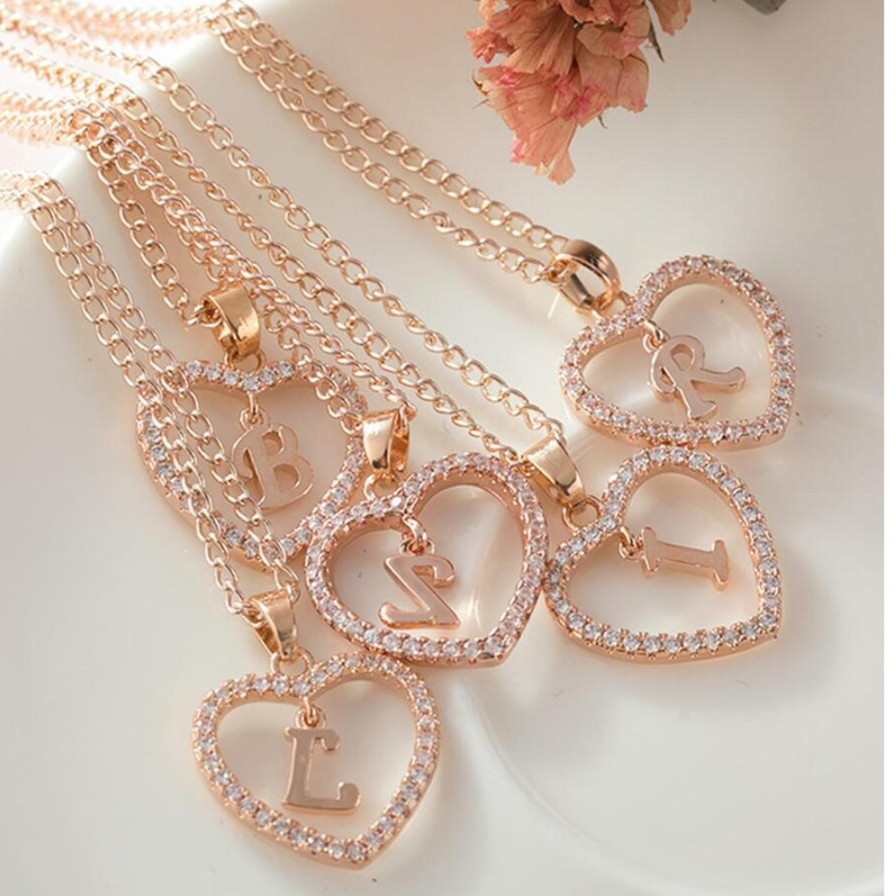 Collier de Cœur Initial en Cristal - Collier avec pendentif de cœur initial