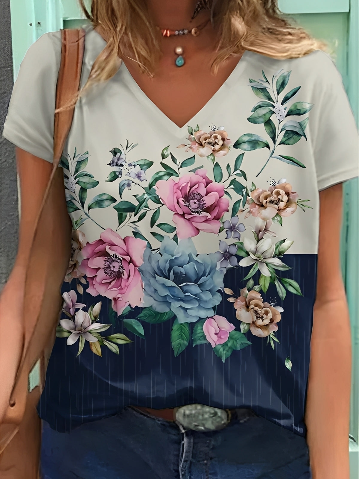 Niki - Haut chic avec des motifs floraux pour femmes