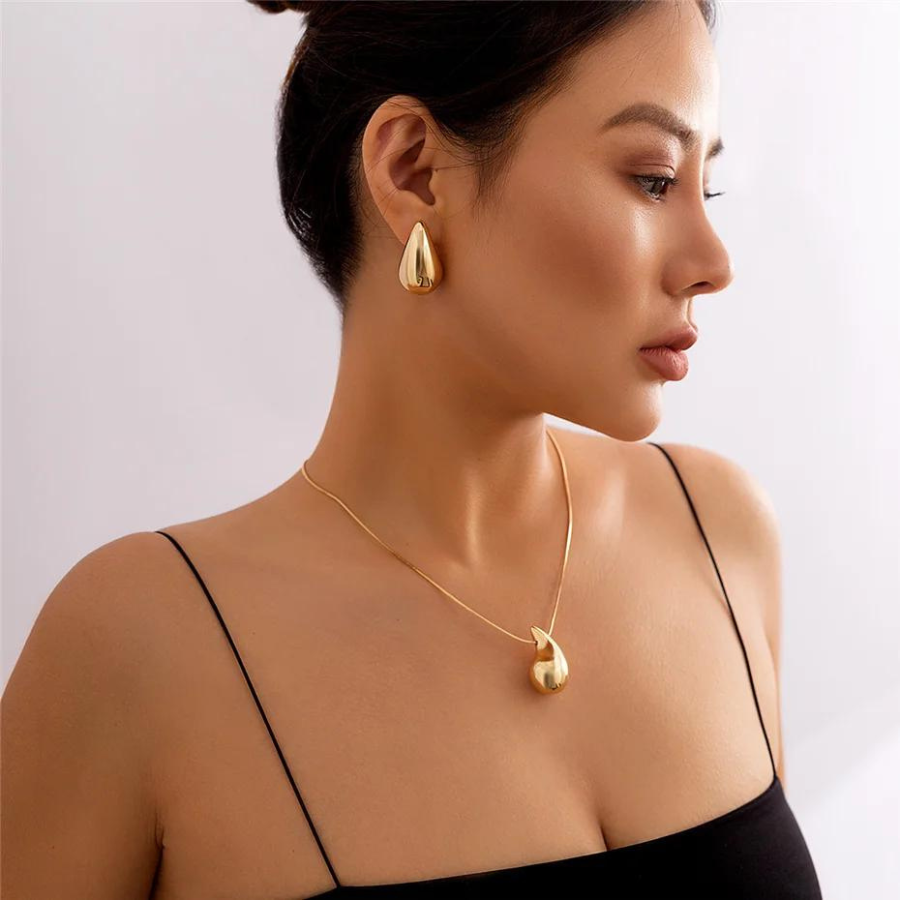Collier de gouttes d'eau de grande taille - Collier doré avec pendentif de goutte d'eau