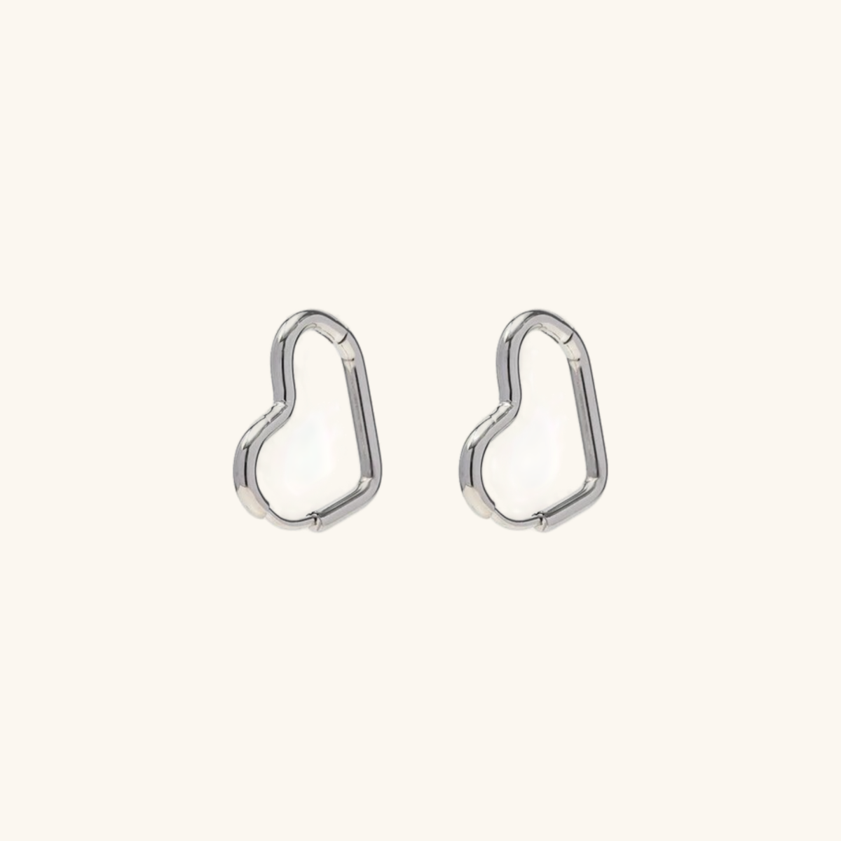 Liana – Boucles d'oreilles en forme de cœur