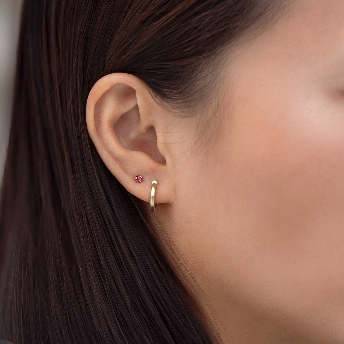 Boucles d'oreilles de naissance Tiny (Rubis)