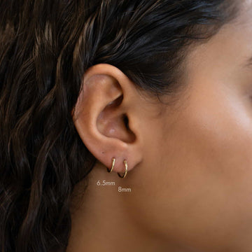 Boucles d'oreilles classiques Huggie