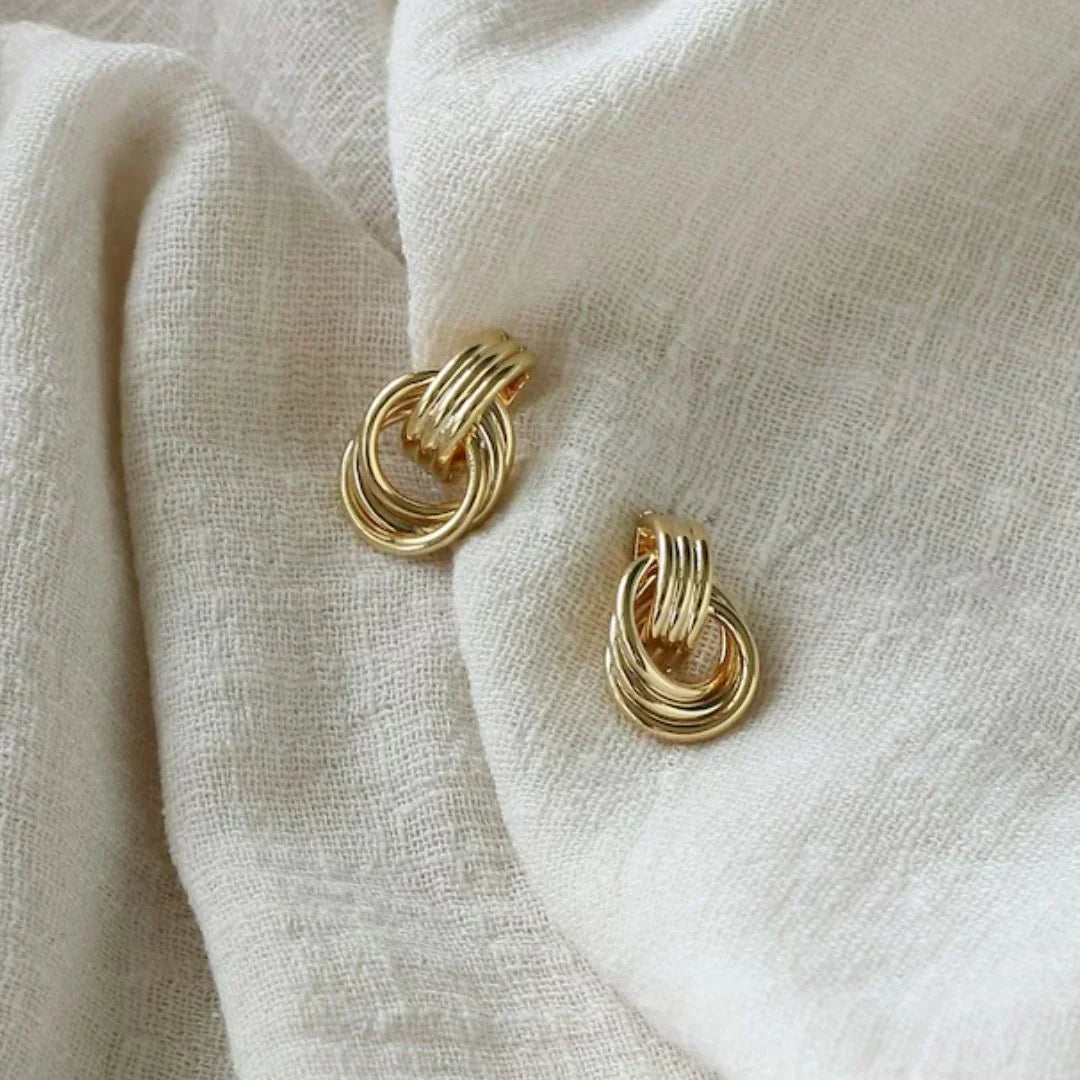 Nyra – Boucles d'oreilles géométriquement torsadées