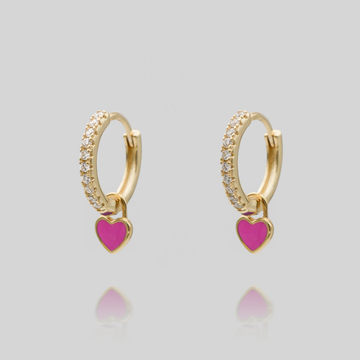 Gabby – Boucles d'oreilles huggies en forme de cœur