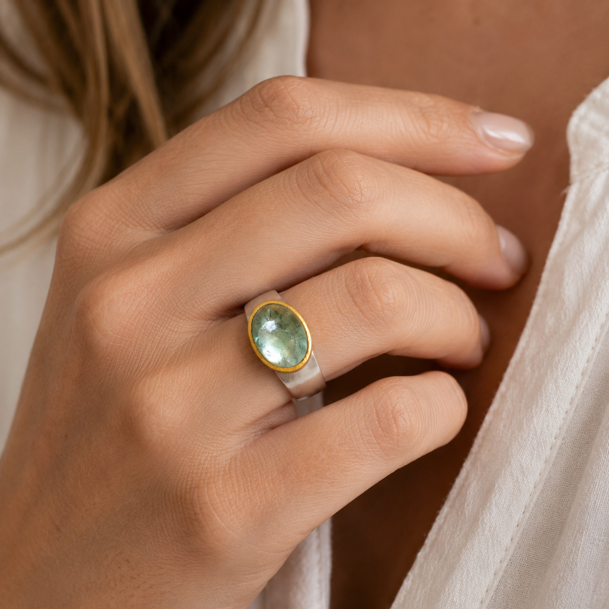 Selma – Bague vintage avec pierre verte ronde
