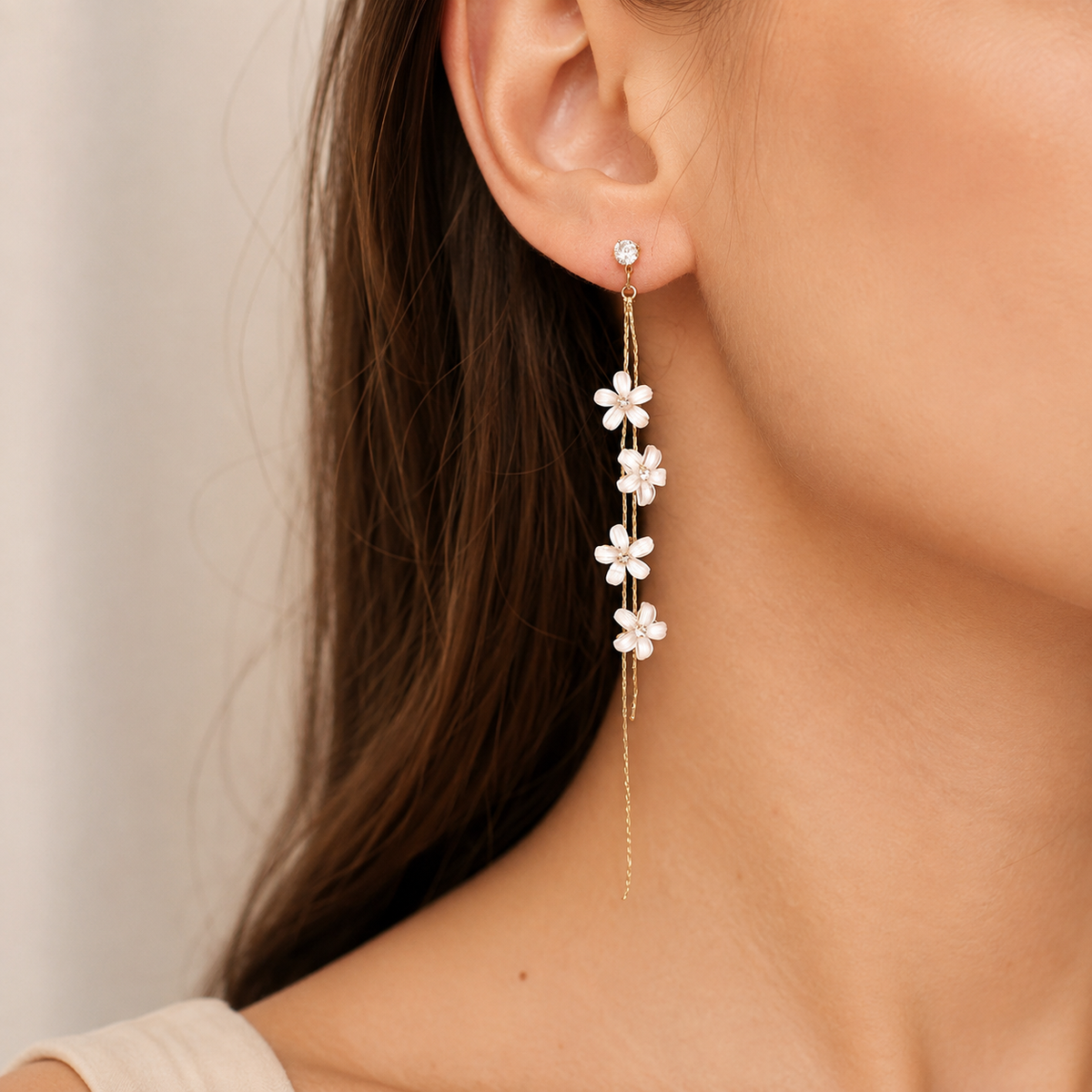 Yuri - Boucles d'oreilles en Fil de Jasmin Blanc