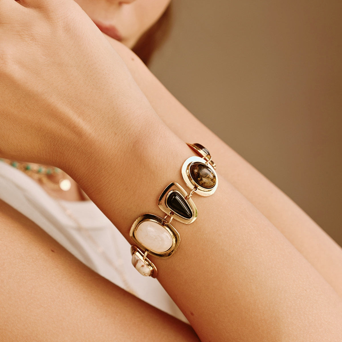 Nancy – bracelet boho avec pierres géométriques