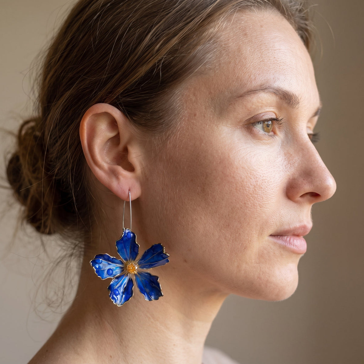 Bliss – Boucles d'oreilles vintage de fleur bleue