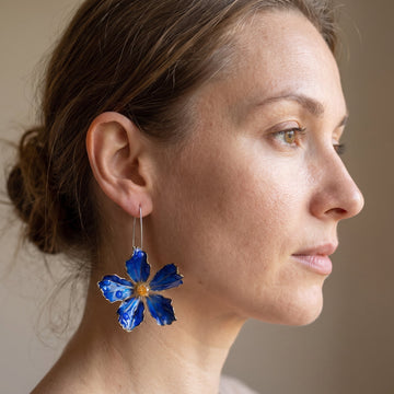 Bliss – Boucles d'oreilles vintage de fleur bleue