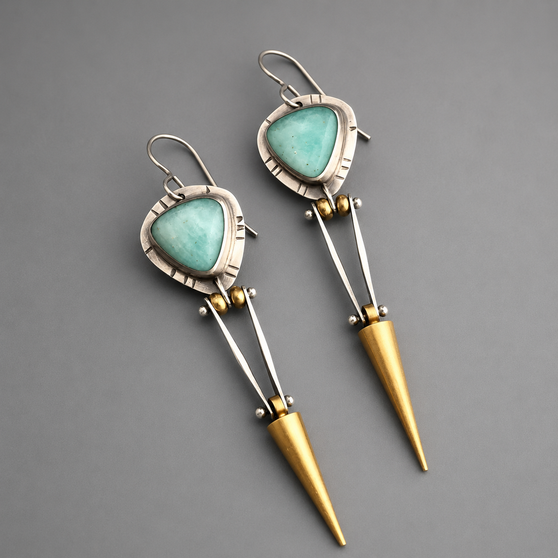 Tahlia – Boucles d'oreilles ethniques boho avec pierre en résine verte