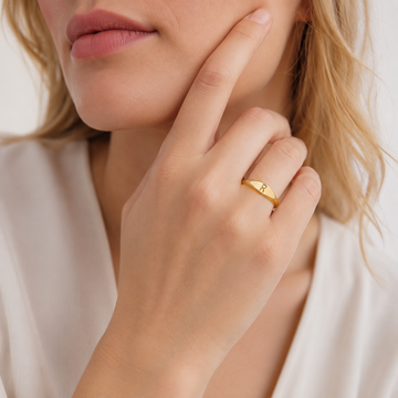 Bague de nom minimaliste | Bague minimaliste avec initiale gravée