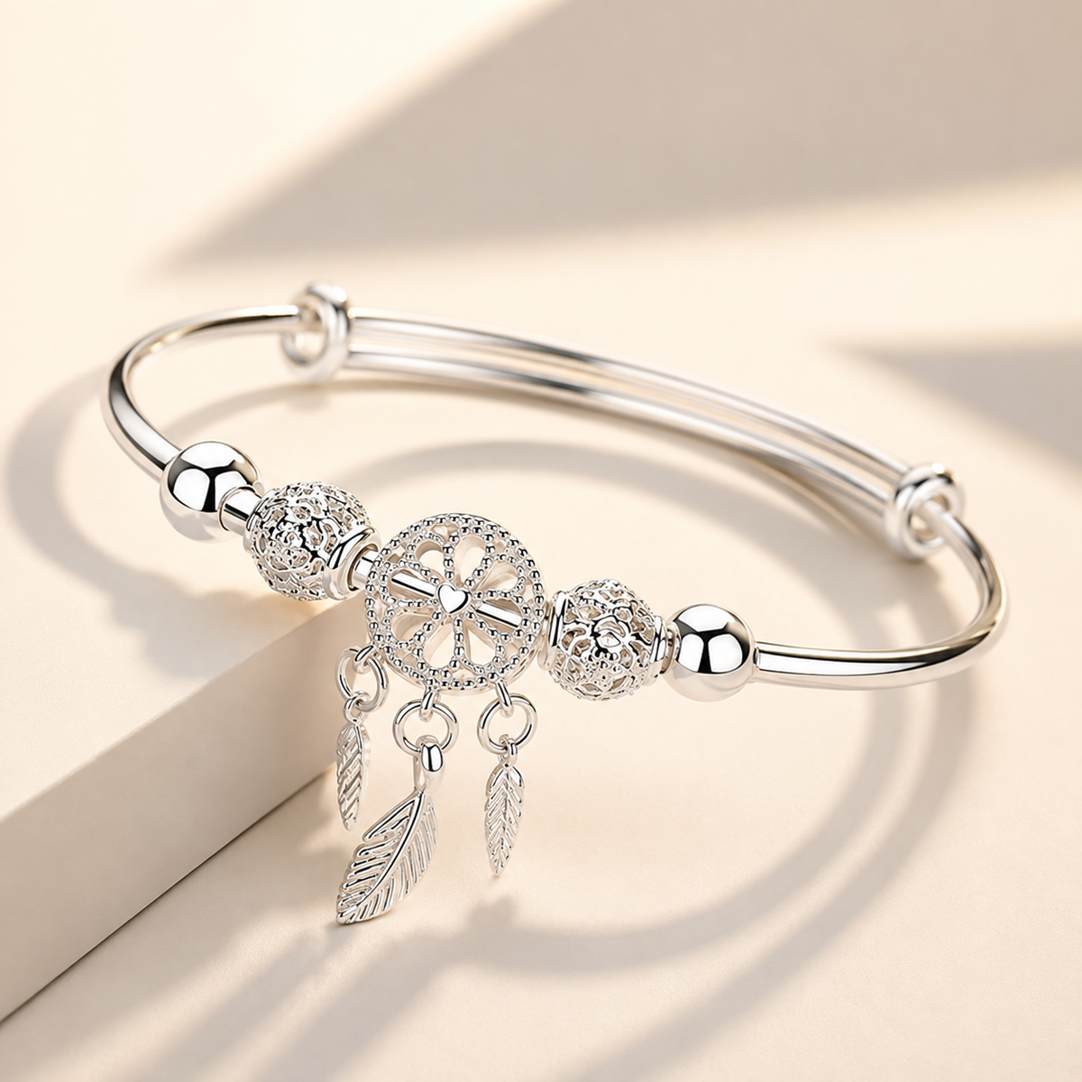 Aiyana – Bracelet attrape-rêves ajustable en argent 925