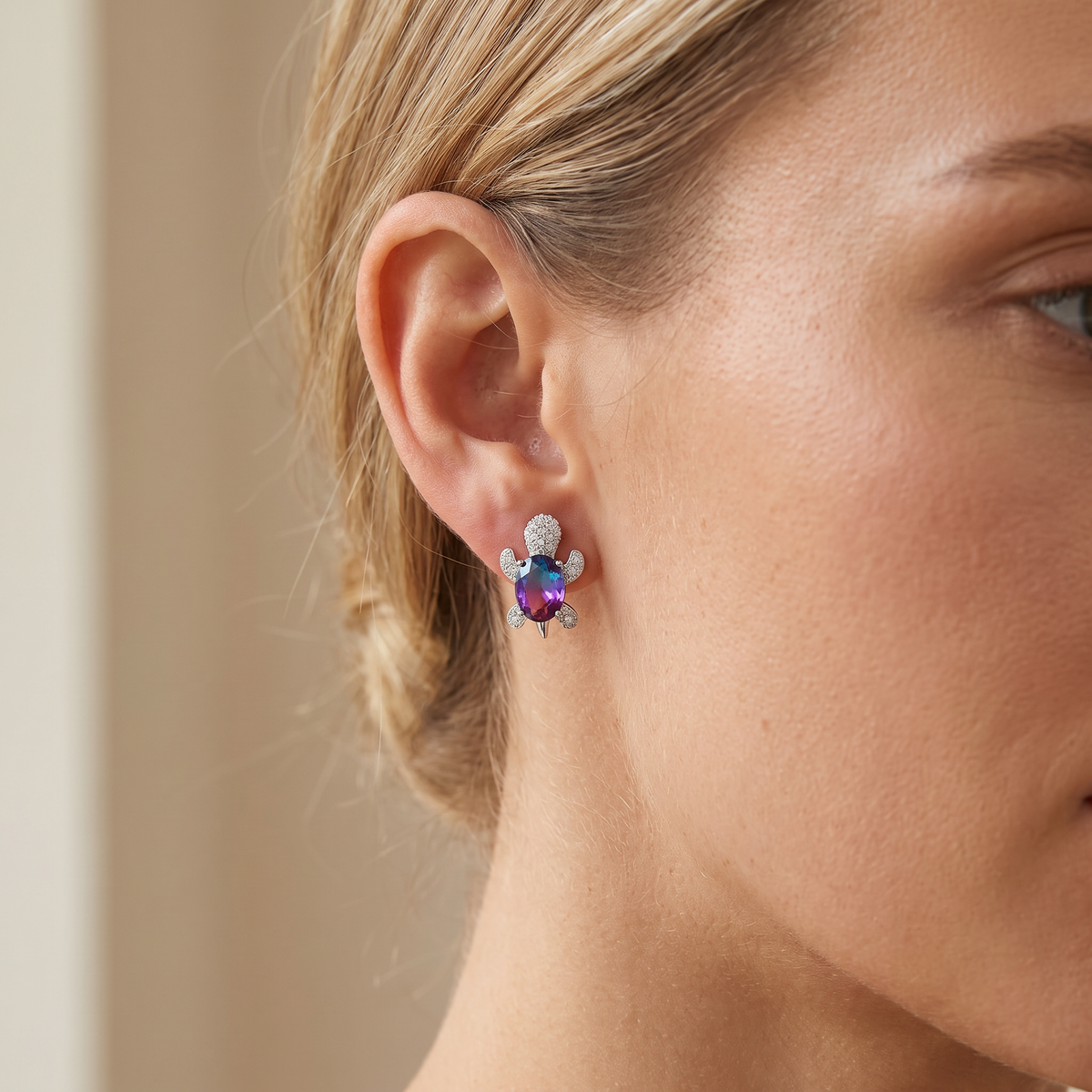Talia – Boucles d'Oreilles de Tortue Marine en Argent et Zircons