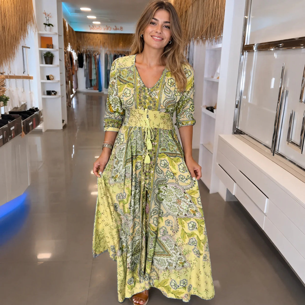 Jasmin - Robe chic à col en V avec motif pour femmes