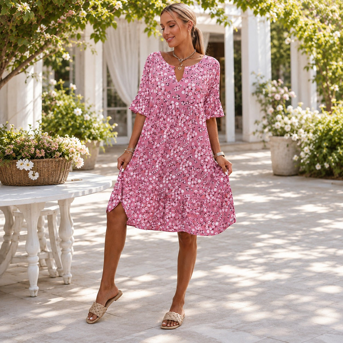 Lilian - Robe Élégante à Fleurs Flottantes