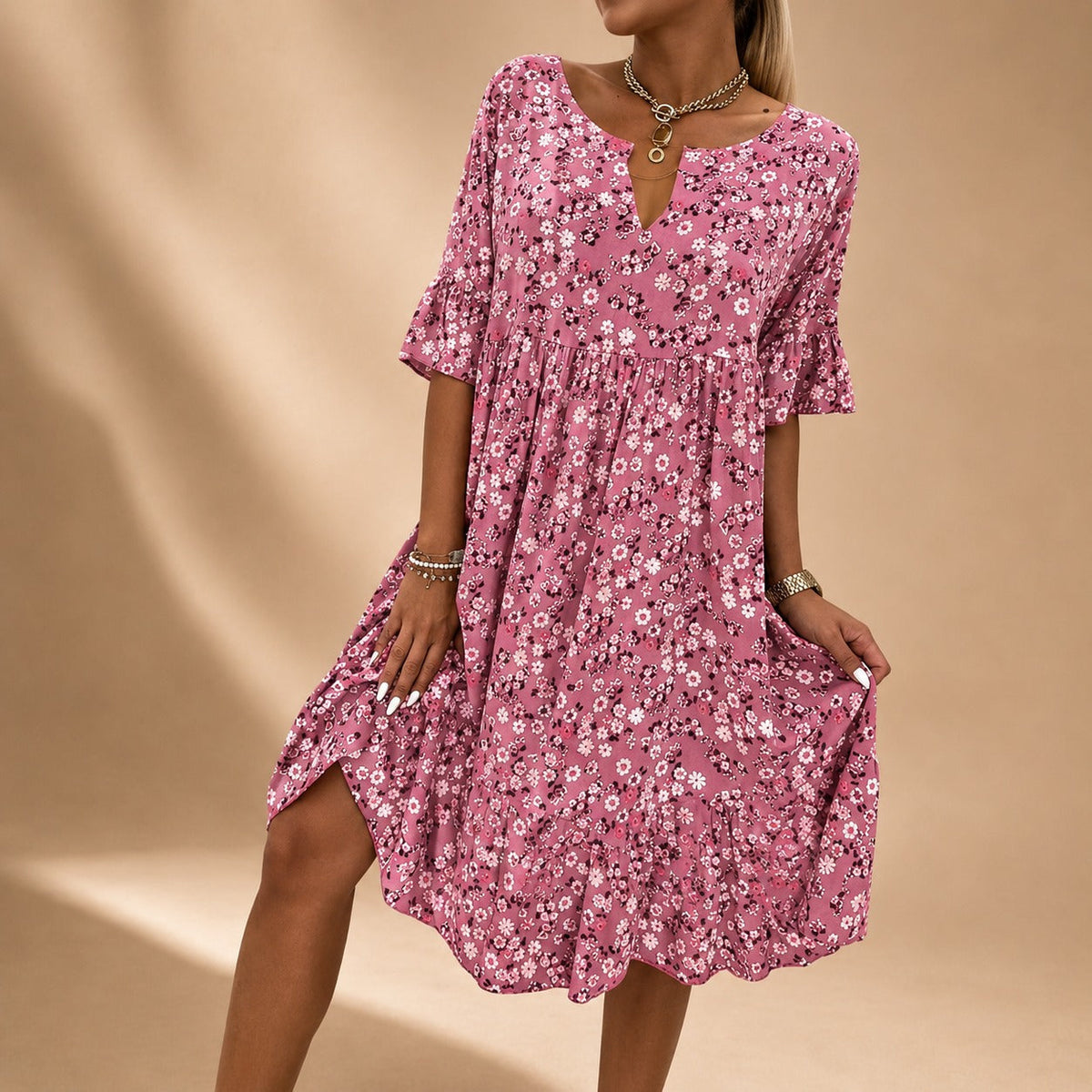 Lilian - Robe Élégante à Fleurs Flottantes