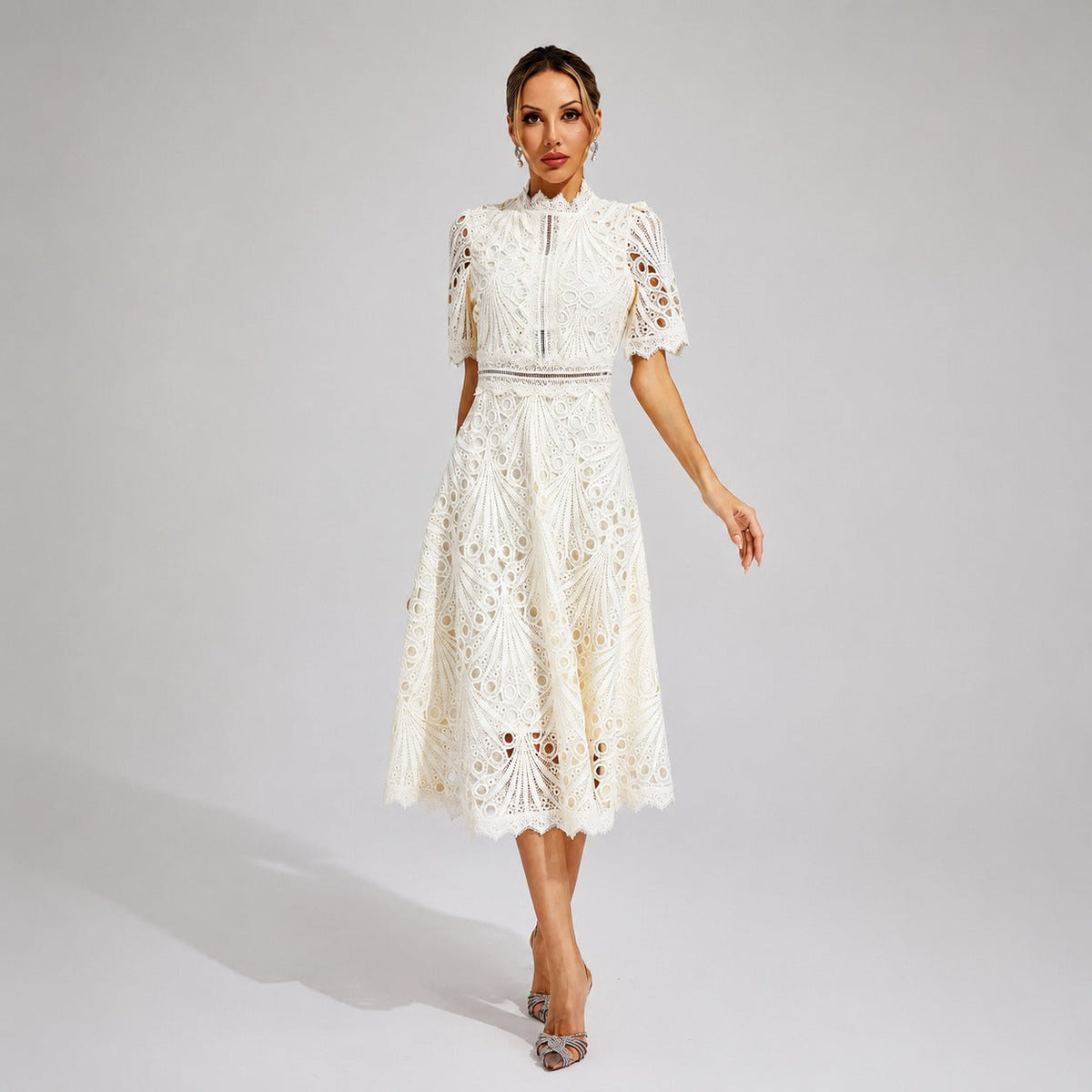 Carmen - Robe Midi Raffinée