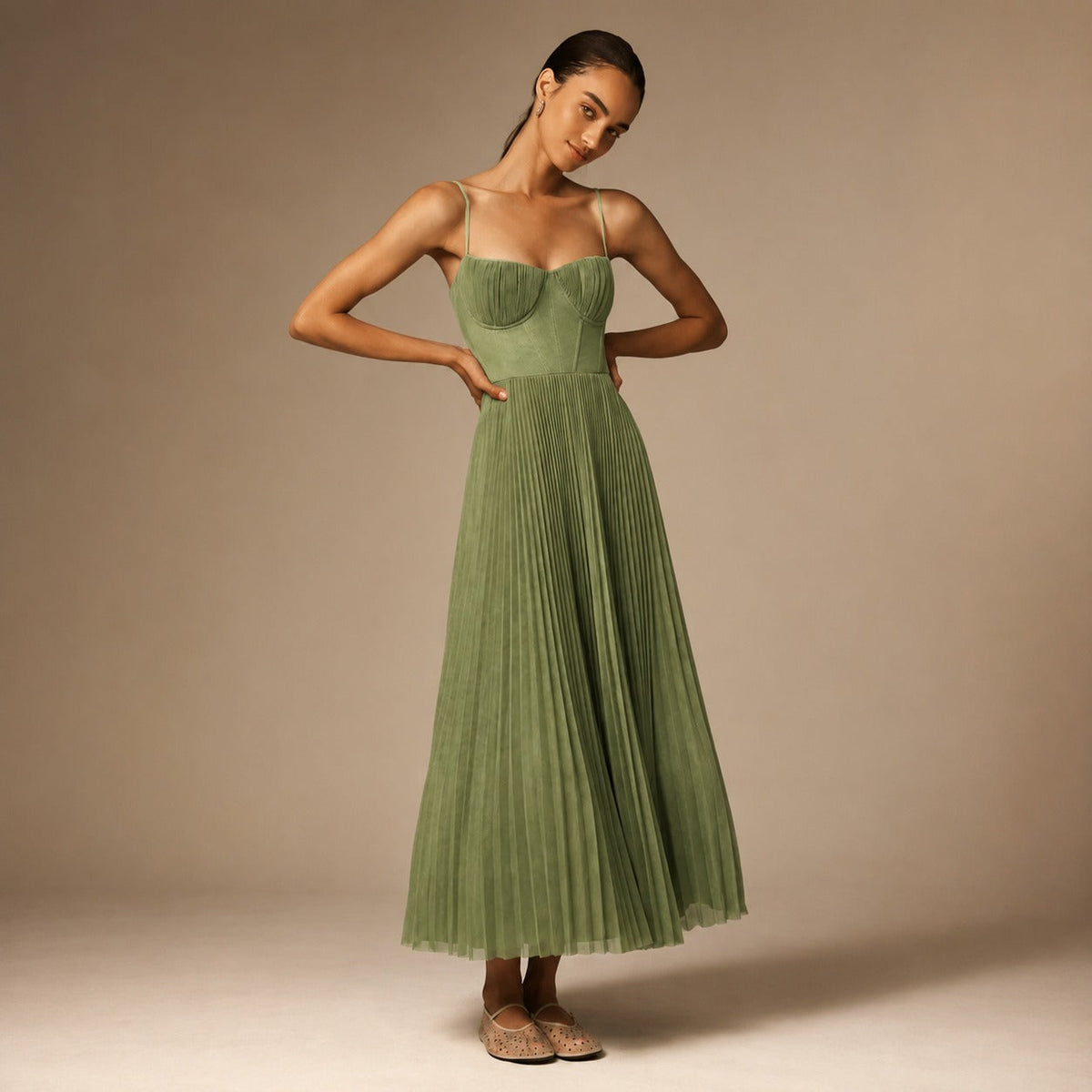 Elissa - Robe Midi Plissée Élégante
