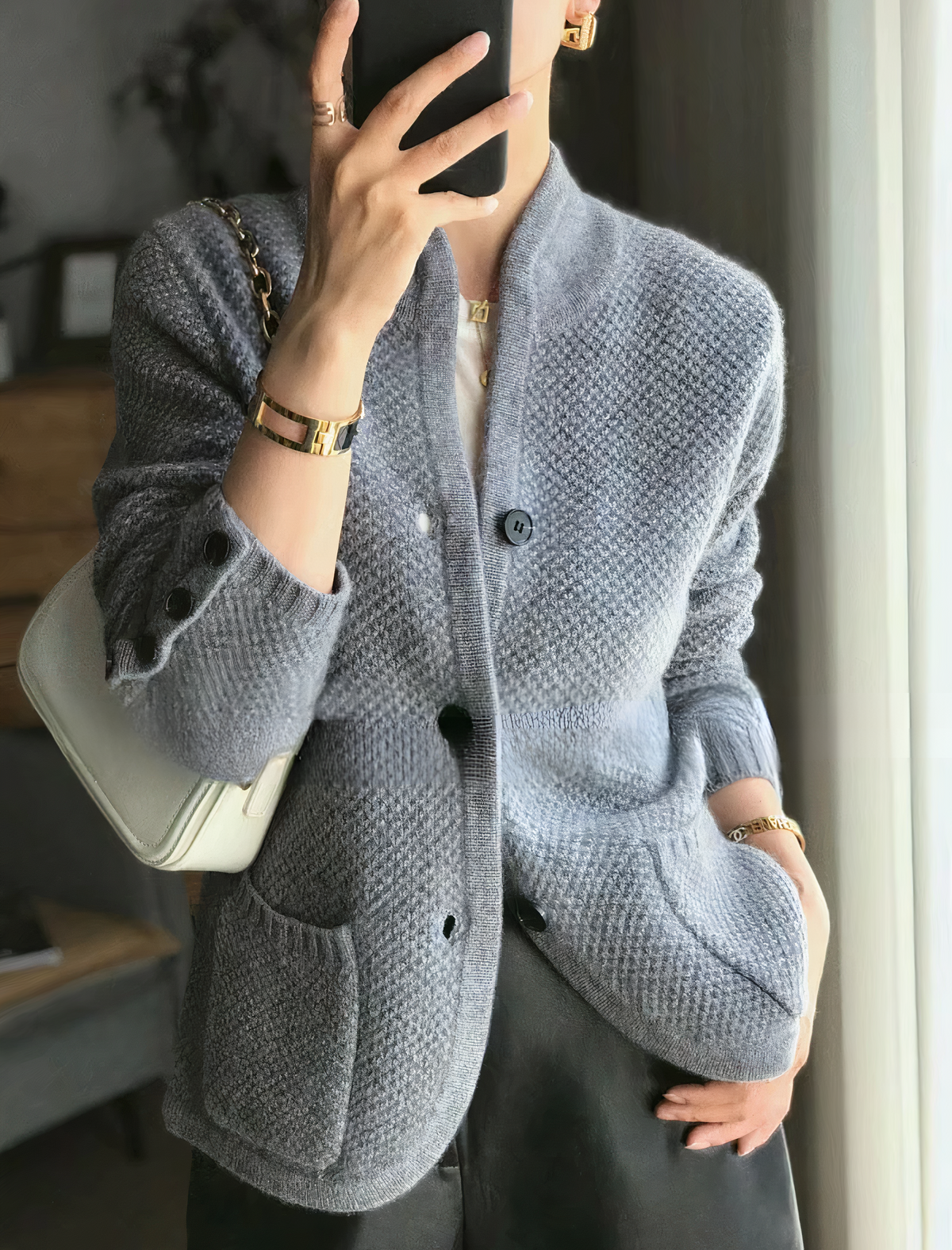 Carissa - Cardigan élégant avec boutons pour femmes