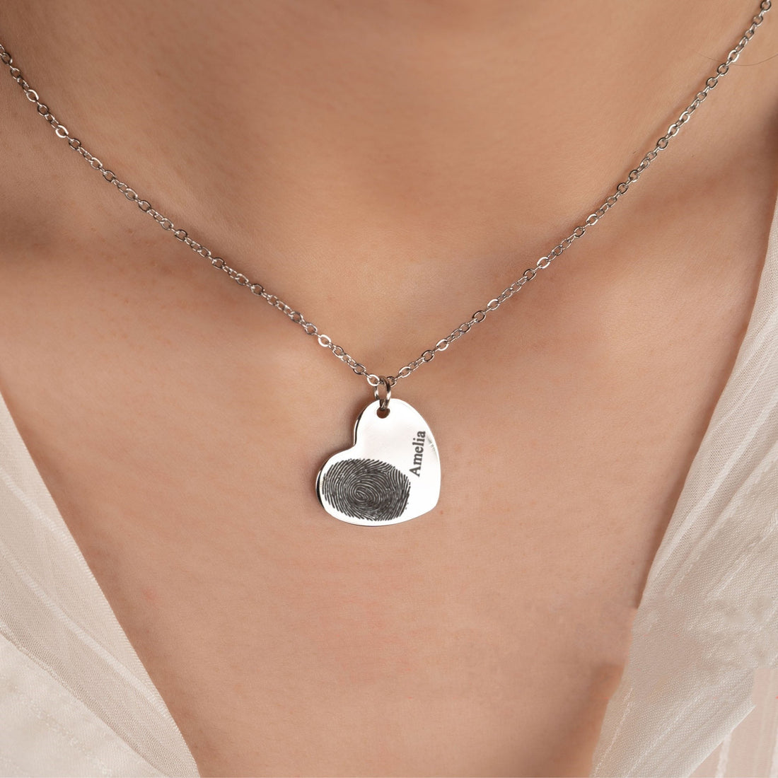 Empreinte digitale en forme de cœur - Collier avec nom personnalisé