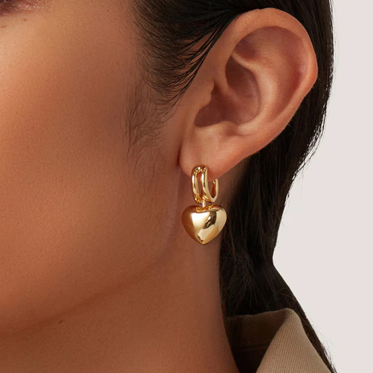 Audrey - Boucles d'oreilles en cœur en or