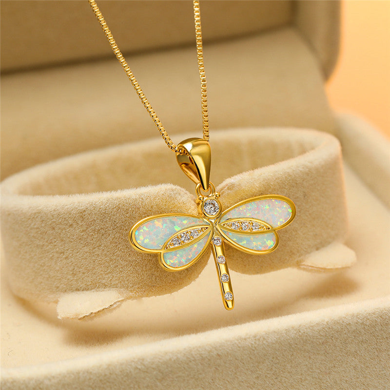 Maggie – Collier libellule dorée avec opale