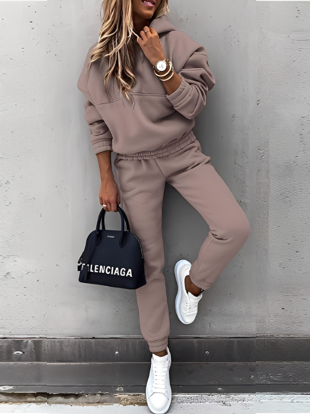 Dianna - Ensemble de jogging stylé avec capuche pour femmes