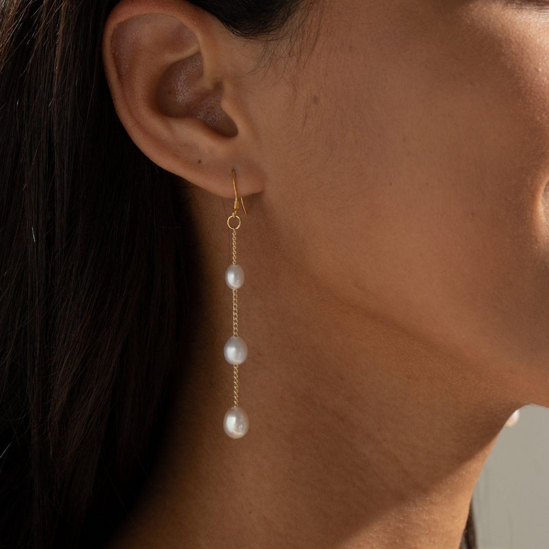 Plusieurs gouttes de perles - boucles pendantes