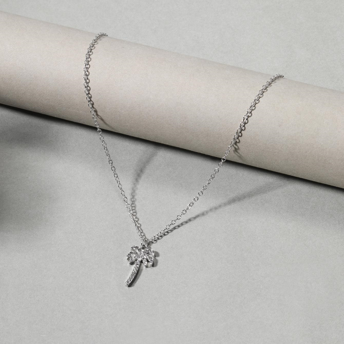 Collier de Palma - Pendentif de thème insulaire