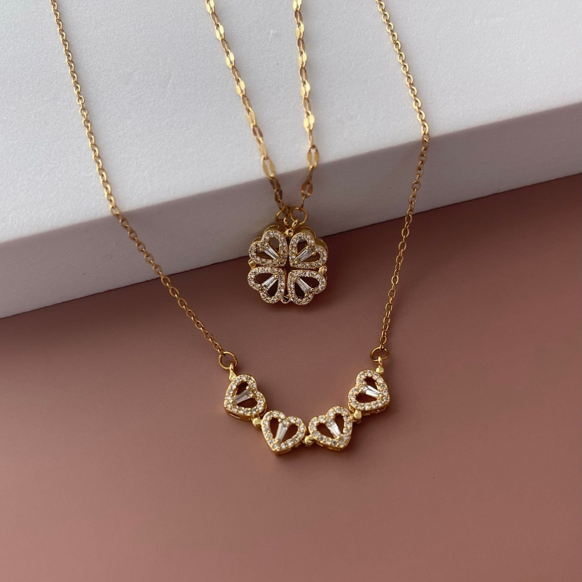 Collier de trèfle à quatre feuilles - Collier magnétique avec cœur