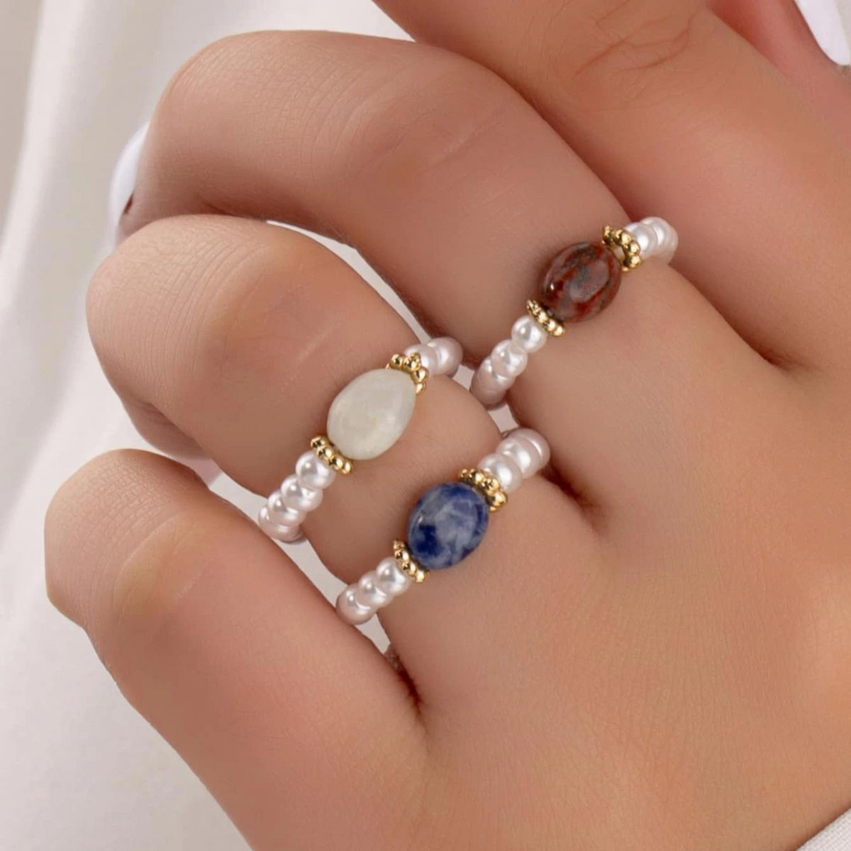 Perle de pierre - Bague en perles vintage