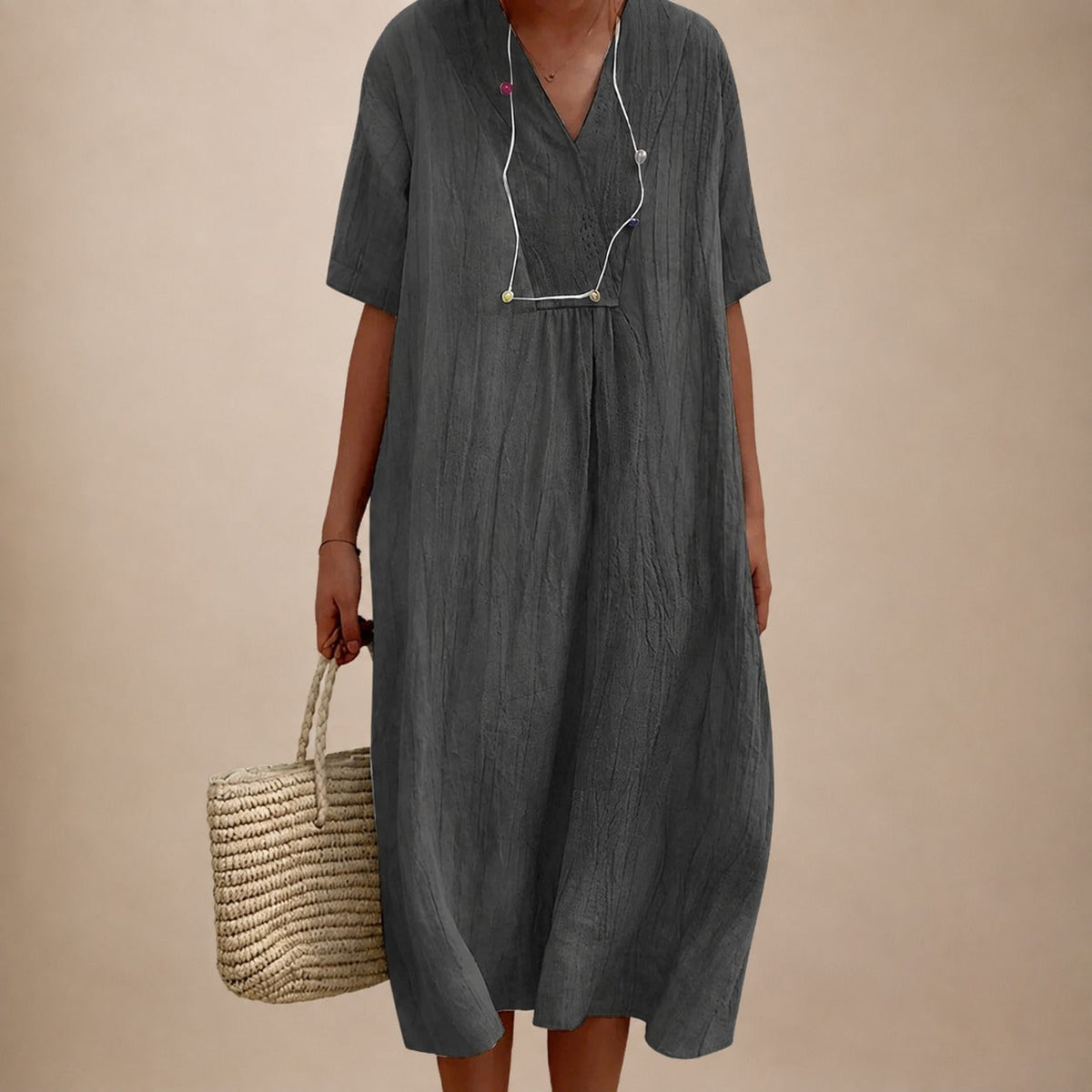 Leilani - Robe élégante pour femmes avec col en V