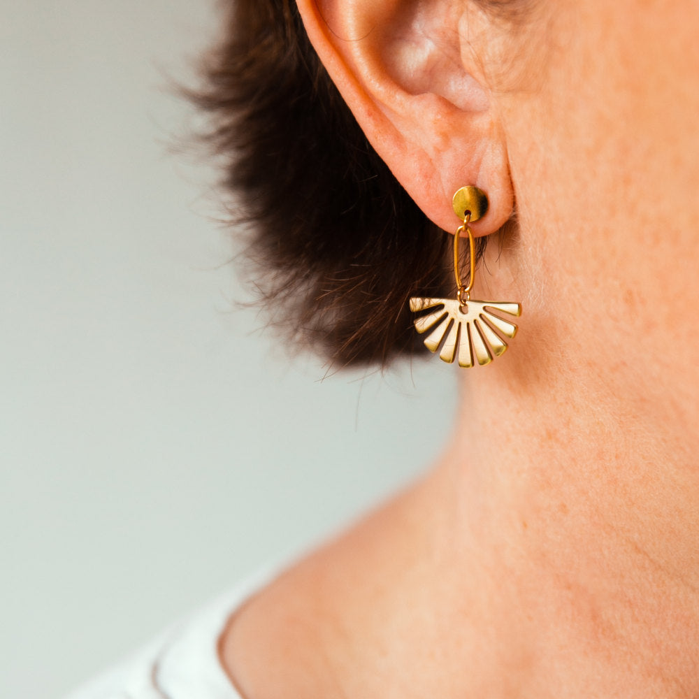 Boucles d'oreilles en goutte florale - Boucles d'oreilles en forme d'éventail