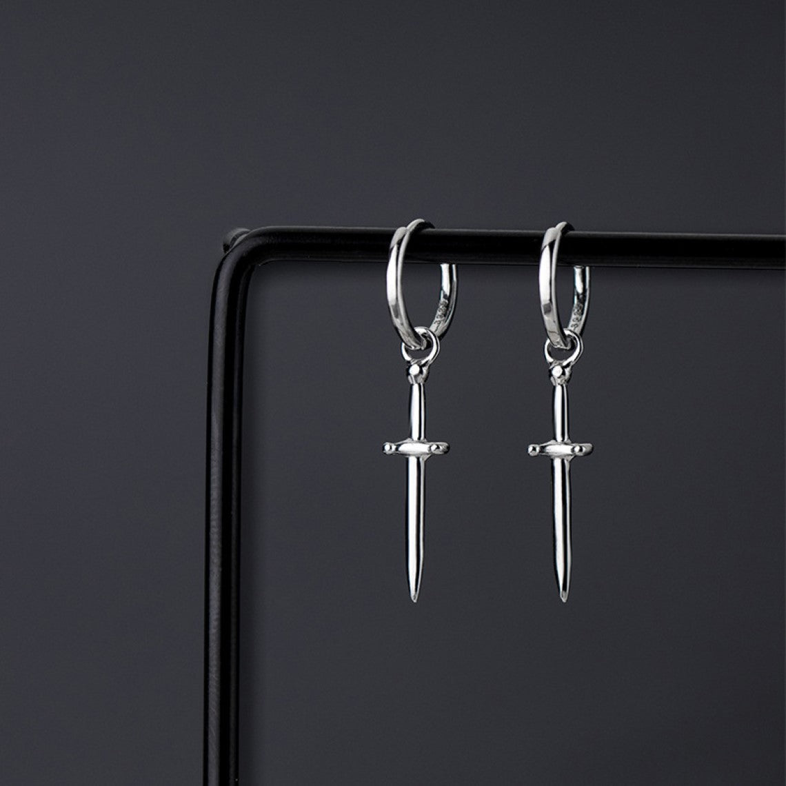 Boucles d'oreilles Dague - Boucles d'oreilles avec épées croisées